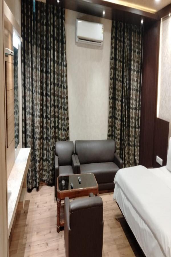 Hotel Park Regency Gorakhpur Dış mekan fotoğraf