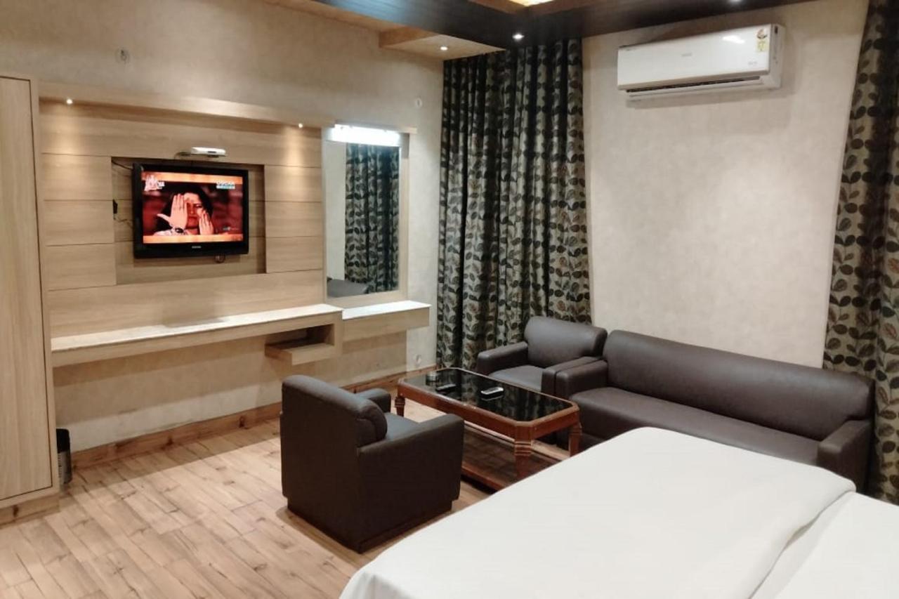 Hotel Park Regency Gorakhpur Dış mekan fotoğraf
