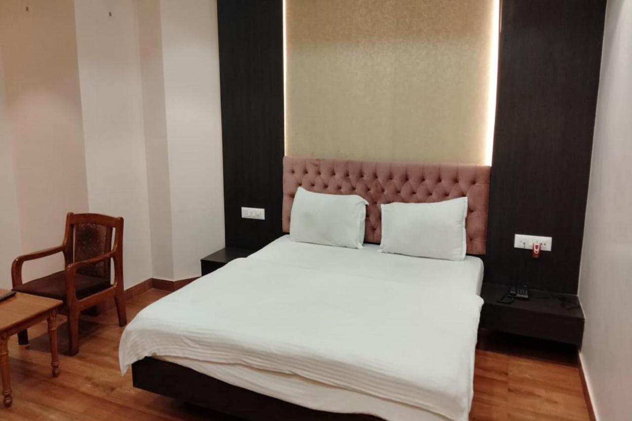 Hotel Park Regency Gorakhpur Dış mekan fotoğraf