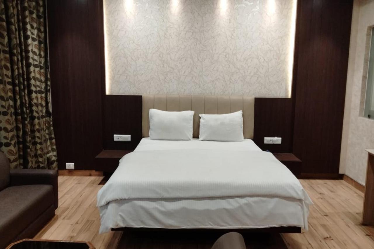 Hotel Park Regency Gorakhpur Dış mekan fotoğraf