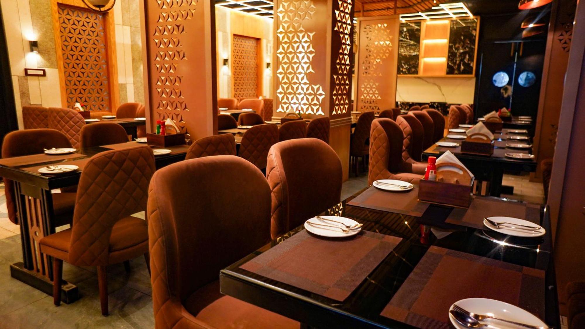 Hotel Park Regency Gorakhpur Dış mekan fotoğraf