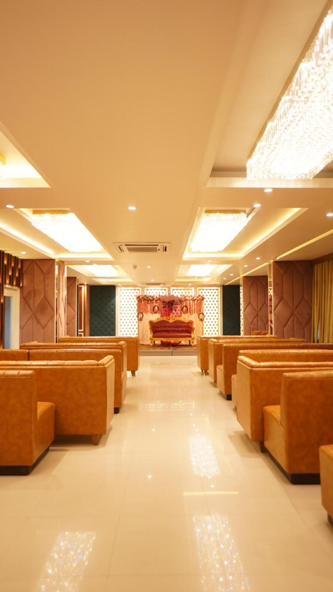 Hotel Park Regency Gorakhpur Dış mekan fotoğraf