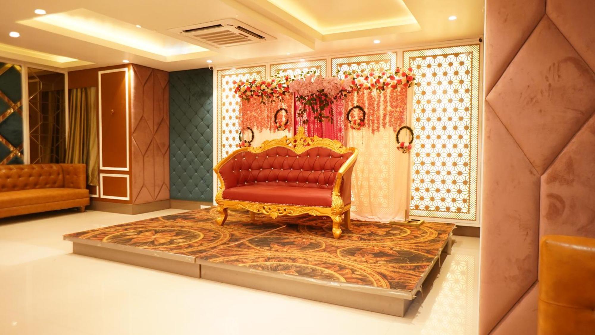 Hotel Park Regency Gorakhpur Dış mekan fotoğraf
