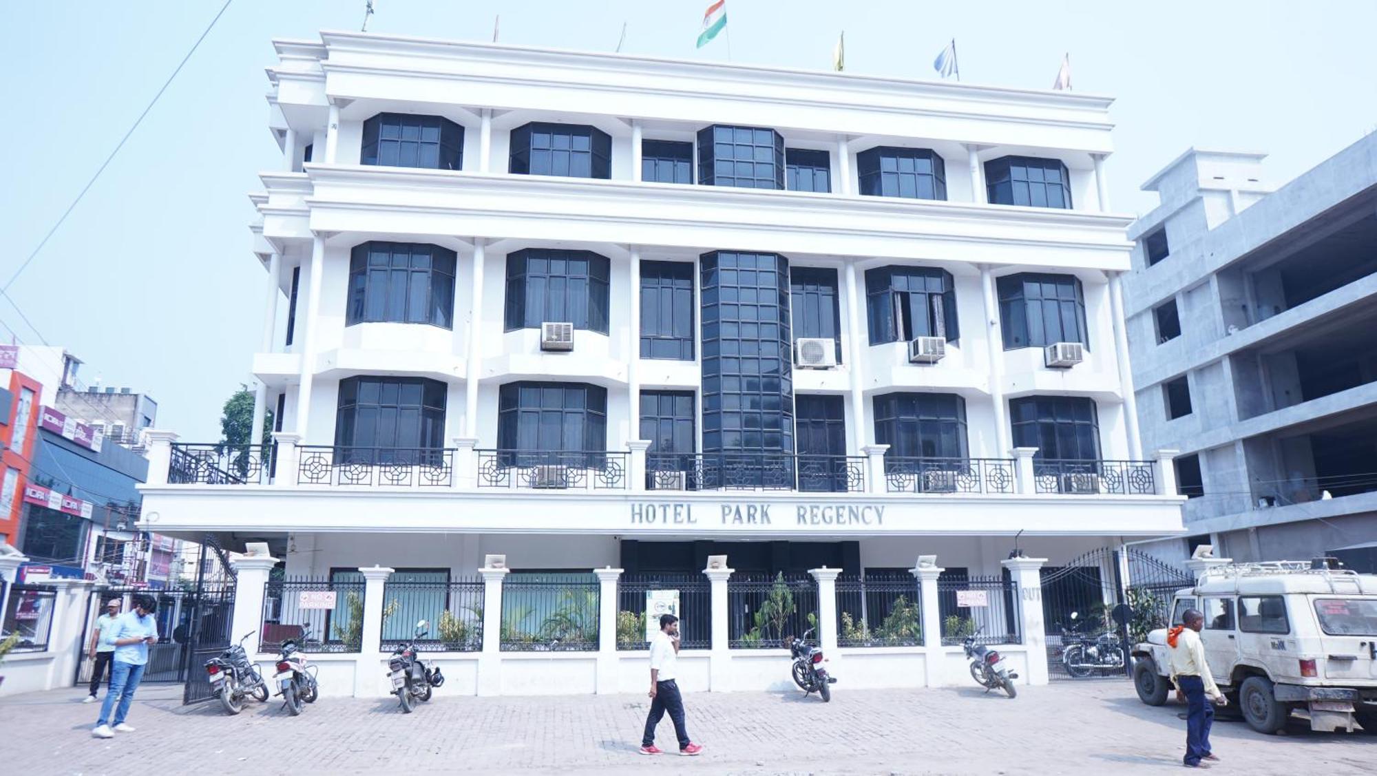 Hotel Park Regency Gorakhpur Dış mekan fotoğraf